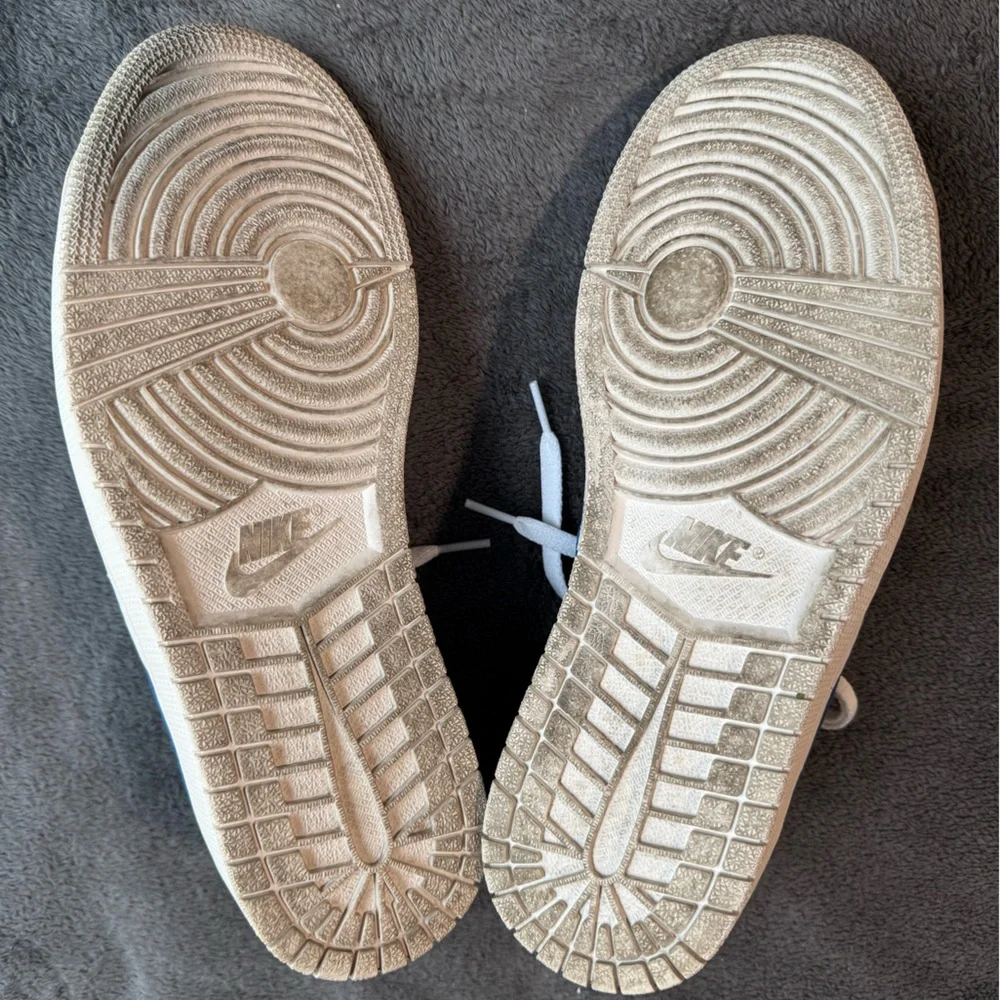 Jordan 1 Centre Court